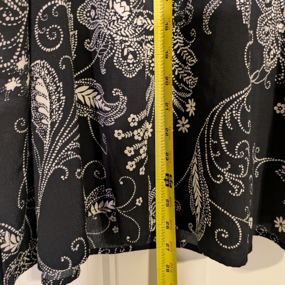 Karen Kane 1X Blk/White Floral/Paisley Cute Goth Classic Core Flowy Peasant Boho - Picture 7 of 7